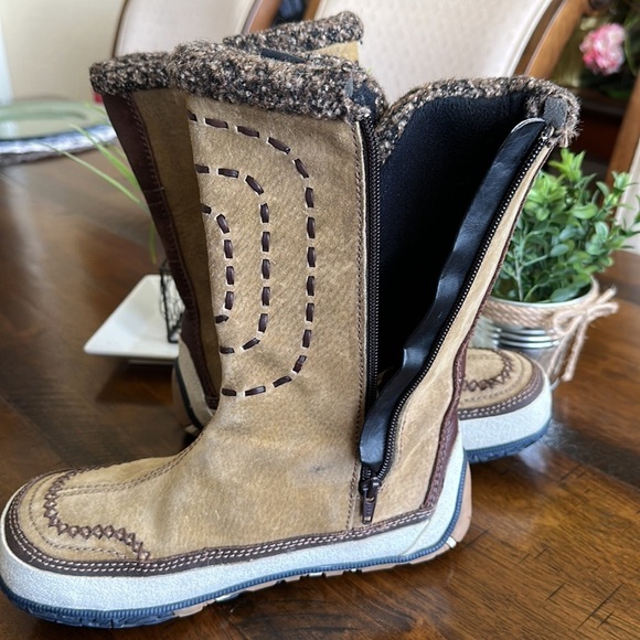 Merrell Women’s Boots - Picture 12 of 13